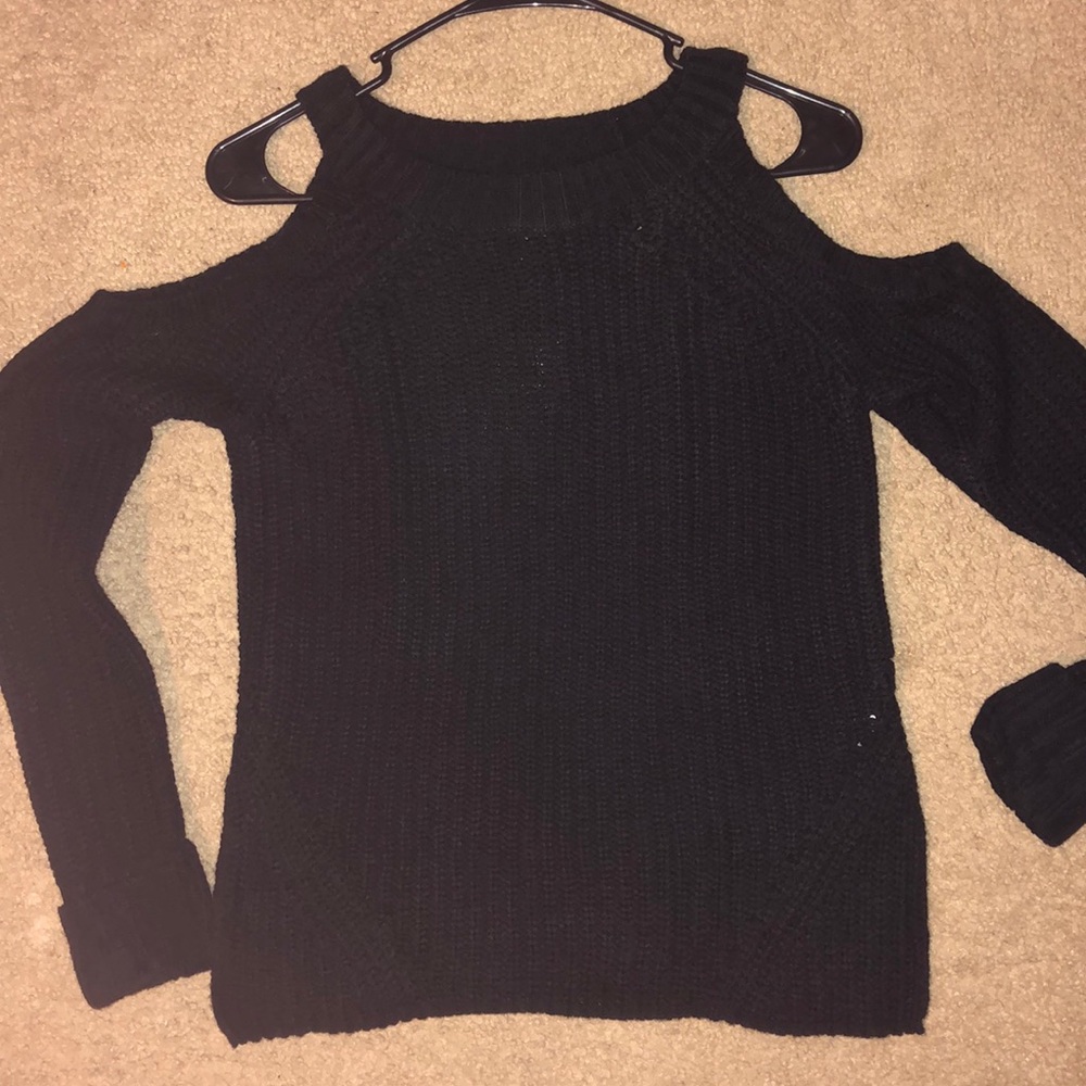 New Cold shoulder sweater